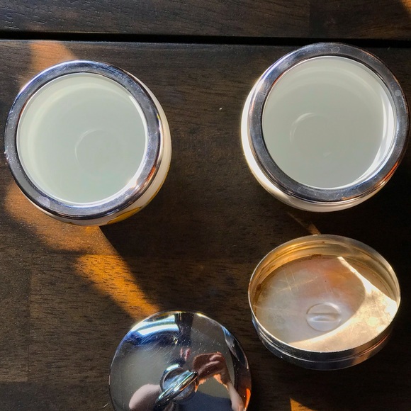 SOLD๐ทVntg Milk Glass Egg Coddle jars with lids ๐ฃ๐ฃ - Picture 4 of 7